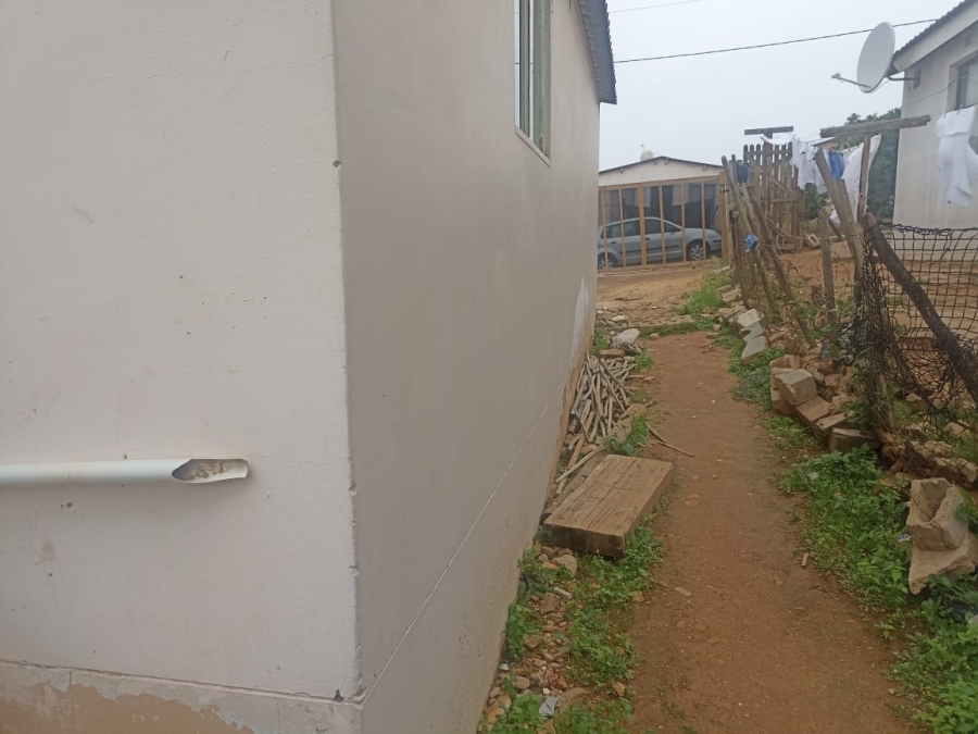 2 Bedroom Property for Sale in Kwanonqaba Western Cape